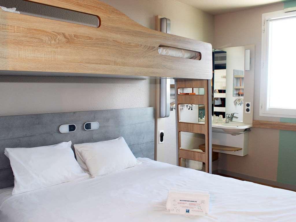 Ibis Budget Poitiers Nord Futuroscope Чассенеуил-Ду-Поитоу Номер фото