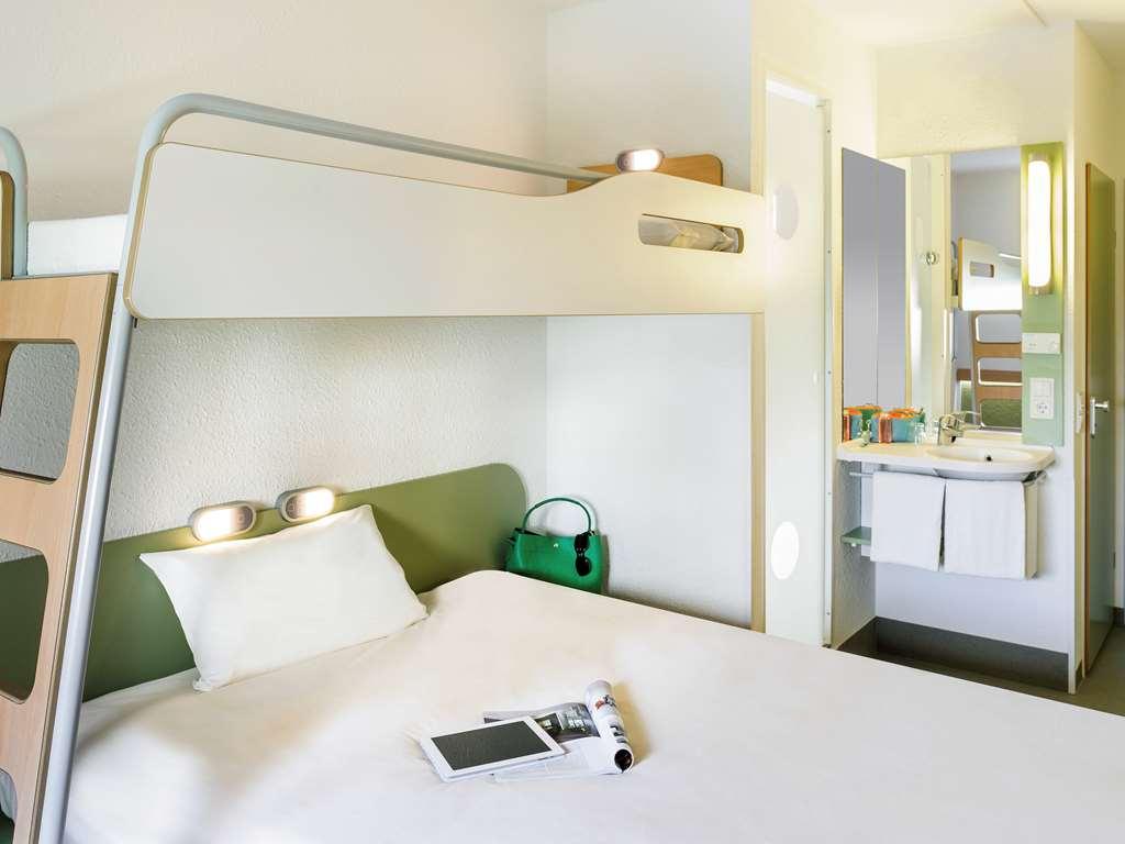 Ibis Budget Poitiers Nord Futuroscope Чассенеуил-Ду-Поитоу Номер фото
