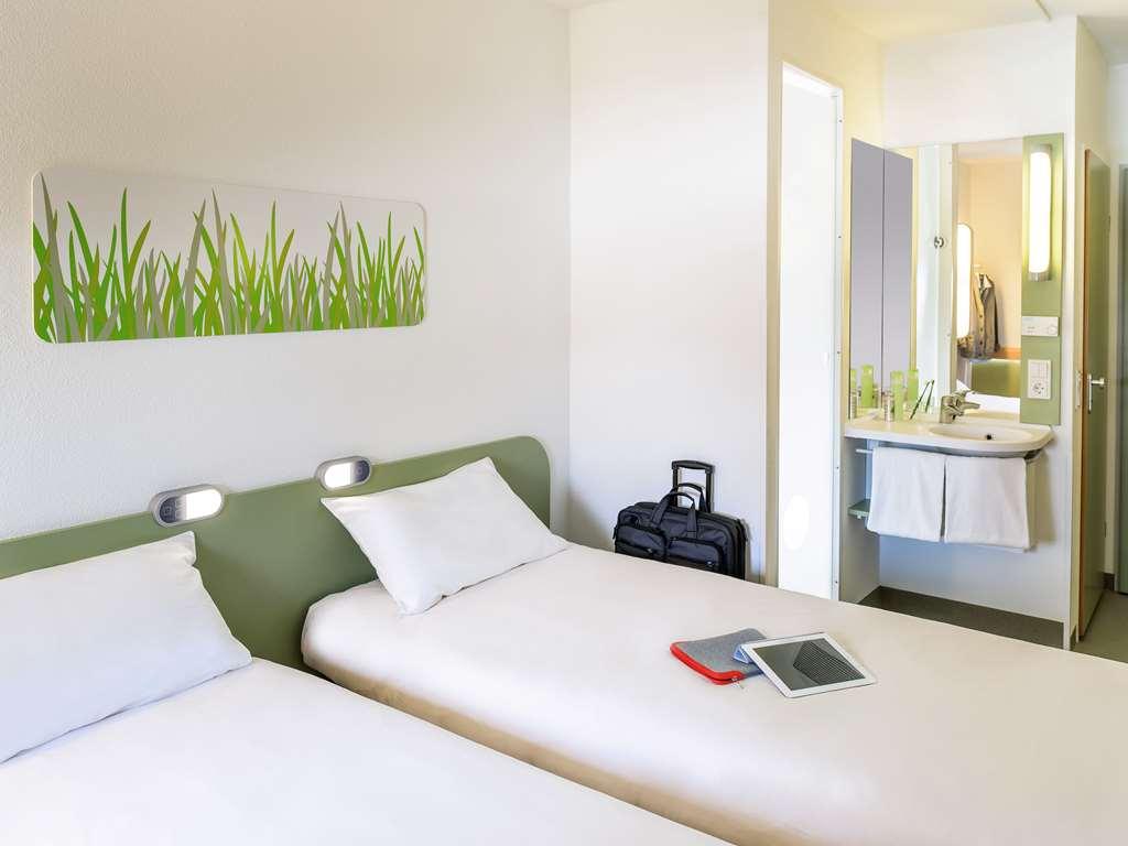 Ibis Budget Poitiers Nord Futuroscope Чассенеуил-Ду-Поитоу Номер фото